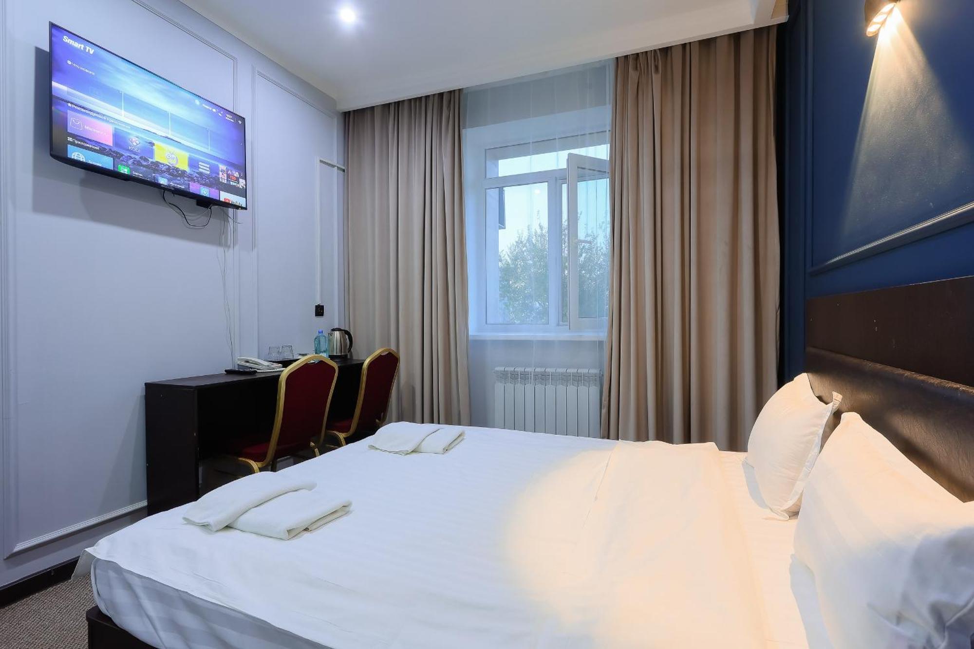 Hotel Vivaldis Almaty Bagian luar foto